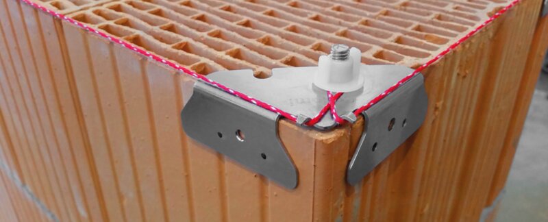 Collomix Schnurspanner - geeignet an allen gängigen Mauerwerken und für Pflasterarbeiten